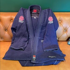 Flow kimono gi for martial arts/jiu jitsu